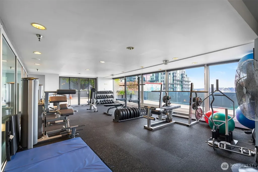 1415 2nd Avenue Seattle WA 98101