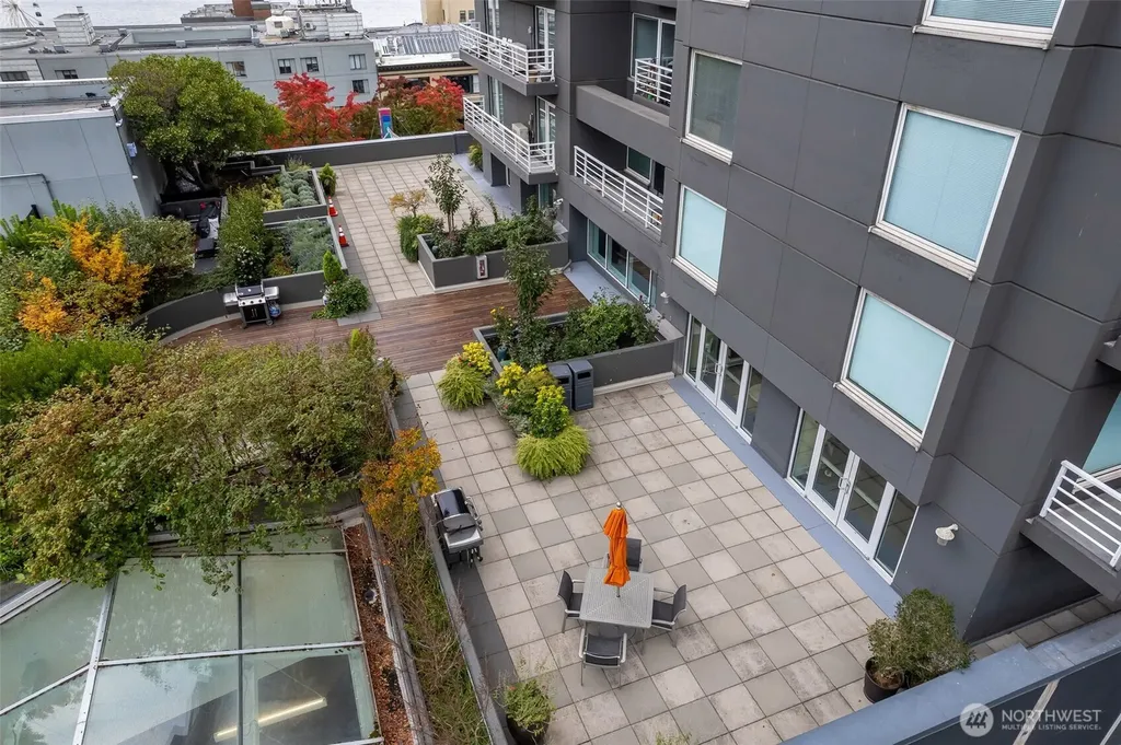 1415 2nd Avenue Seattle WA 98101