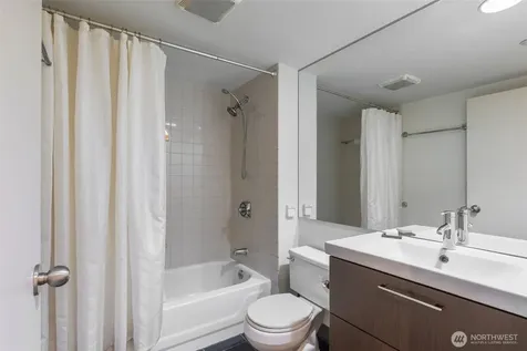 1415 2nd Avenue Seattle WA 98101