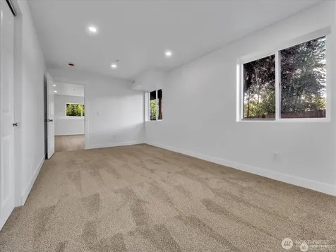 4032 152nd Place SW Lynnwood WA 98087