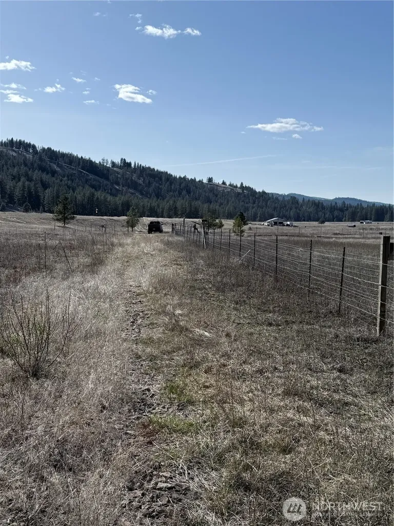 17 Sorona Way E Tonasket WA 98855