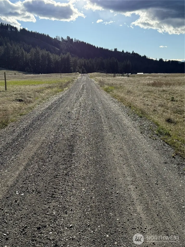 17 Sorona Way E Tonasket WA 98855