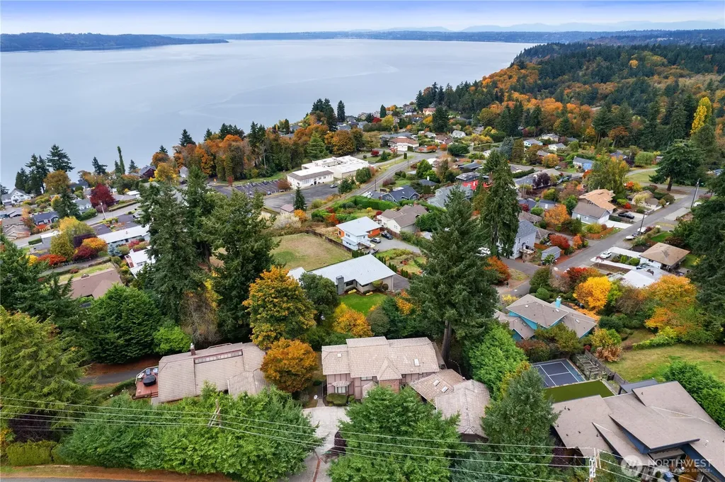 6329 Dash Point Boulevard NE Tacoma WA 98422