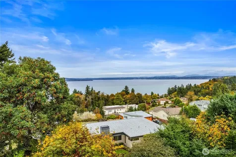 6329 Dash Point Boulevard NE Tacoma WA 98422