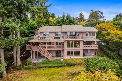 6329 Dash Point Boulevard NE Tacoma WA 98422
