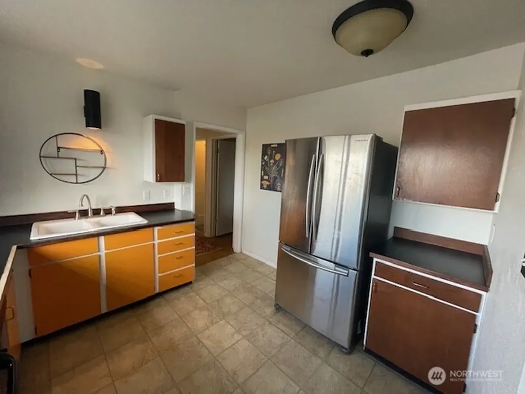 310 E Ivy Street Bellingham WA 98225