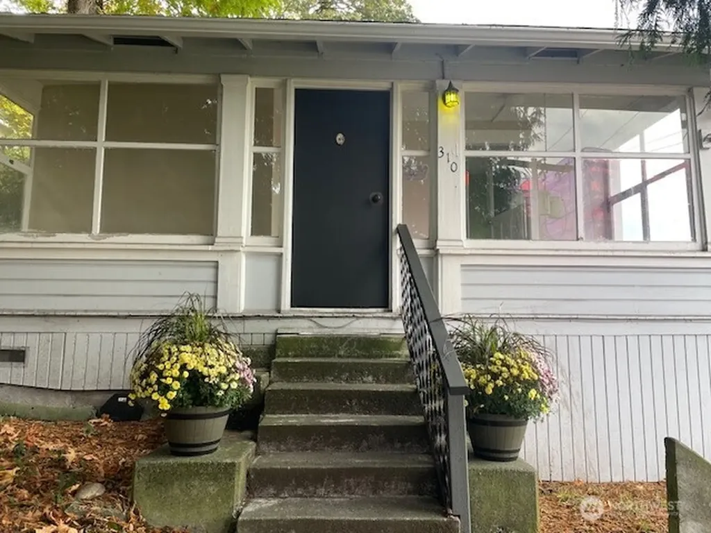 310 E Ivy Street Bellingham WA 98225