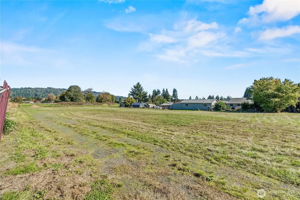 4504 Ocean Beach Highway Longview WA 98632