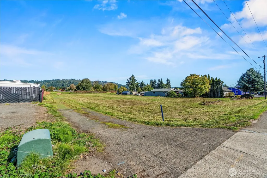 4504 Ocean Beach Highway Longview WA 98632