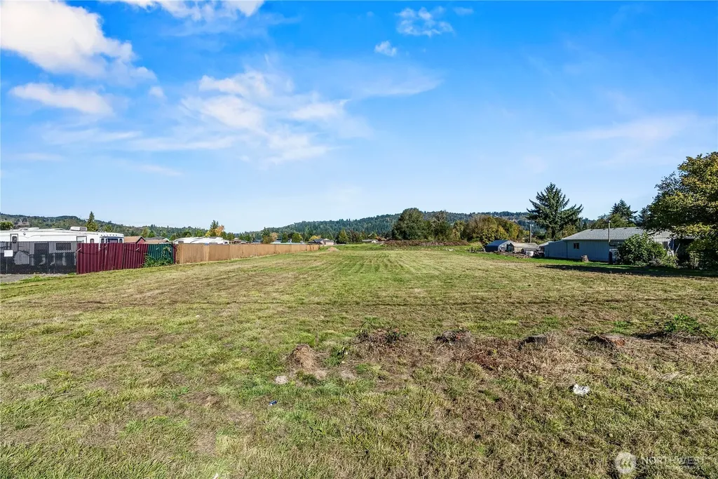 4504 Ocean Beach Highway Longview WA 98632