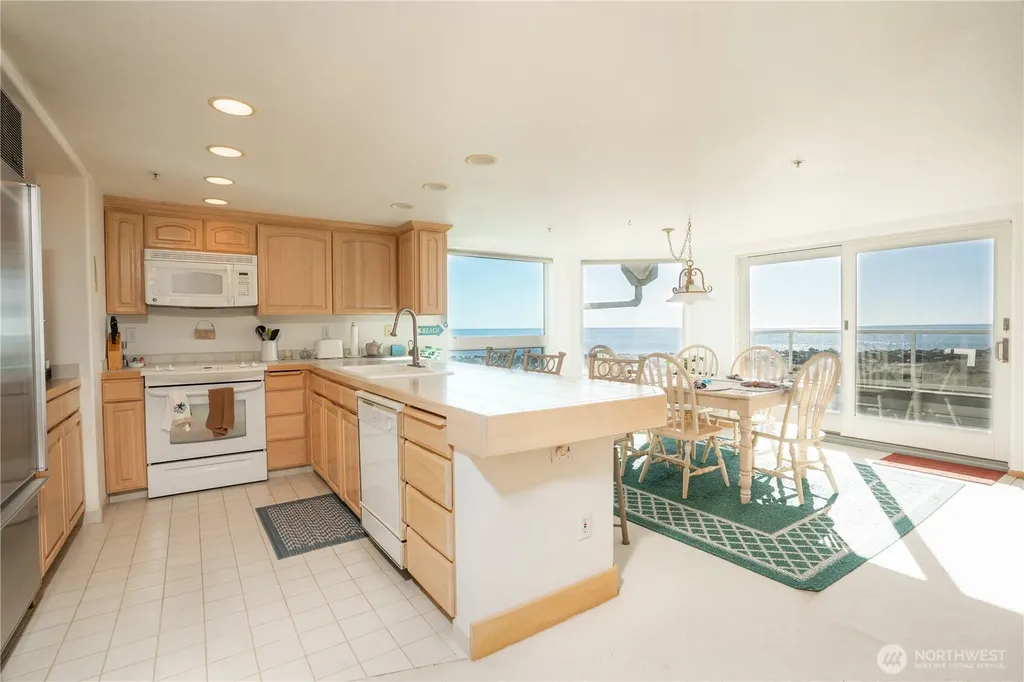 1599 E Ocean Shores Boulevard Ocean Shores WA 98569