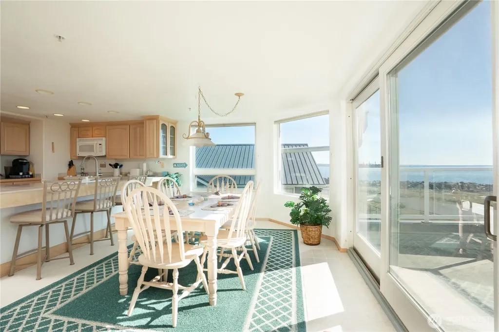1599 E Ocean Shores Boulevard Ocean Shores WA 98569