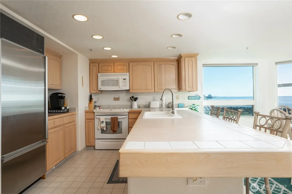 1599 E Ocean Shores Boulevard Ocean Shores WA 98569