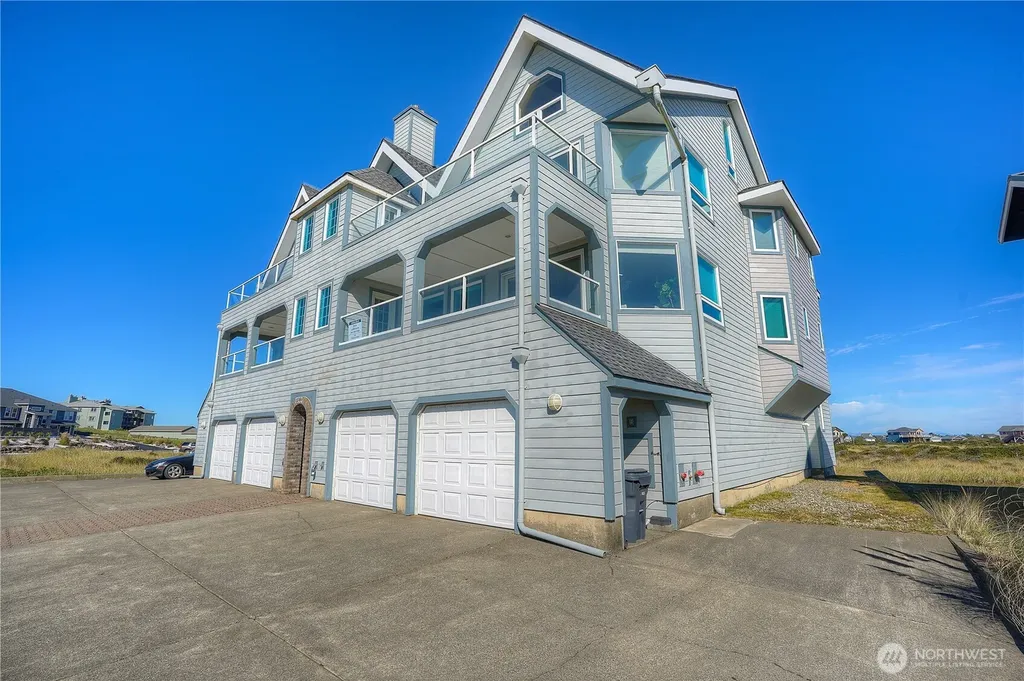 1599 E Ocean Shores Boulevard Ocean Shores WA 98569
