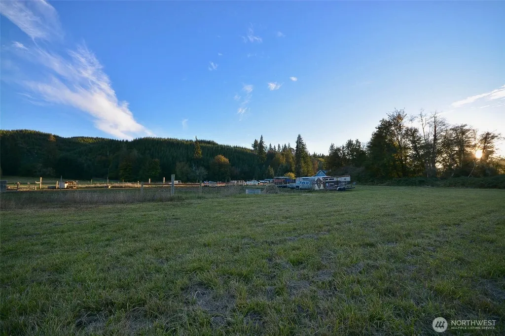 210 Brooklyn Road Oakville WA 98568