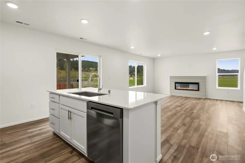 697 Salzer Creek Drive Centralia WA 98531