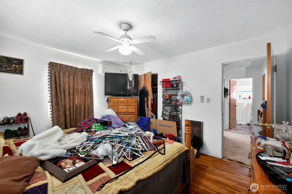 1717 10th Avenue Longview WA 98632