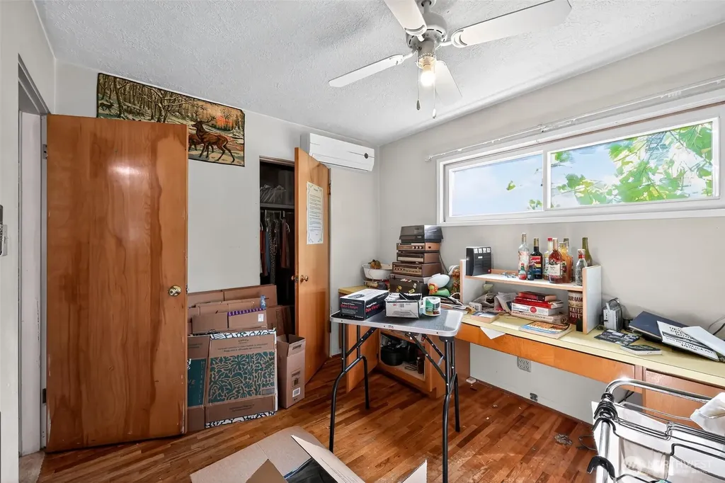 1717 10th Avenue Longview WA 98632