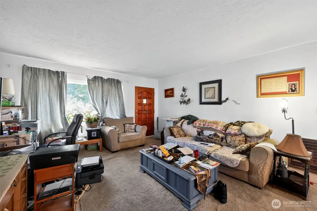 1717 10th Avenue Longview WA 98632