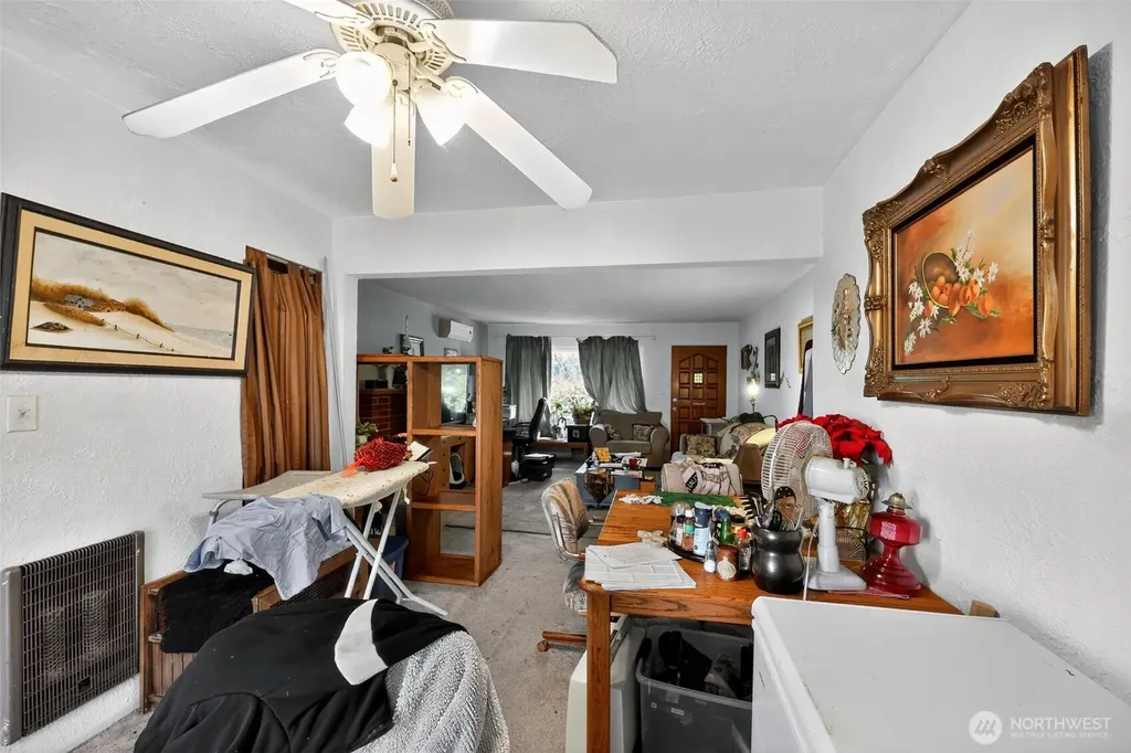 1717 10th Avenue Longview WA 98632