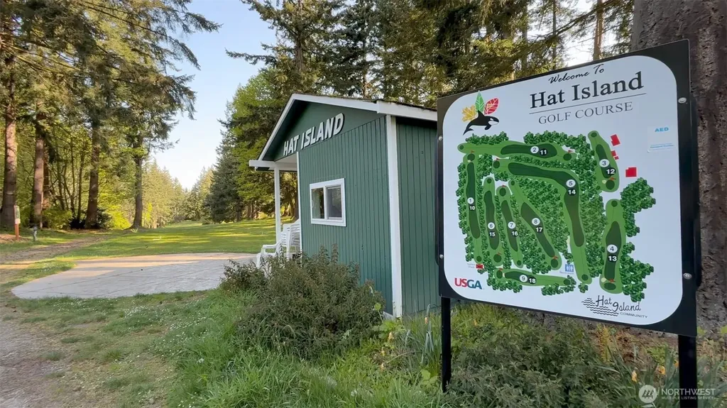 18 Olympic Drive Hat Island WA 98206