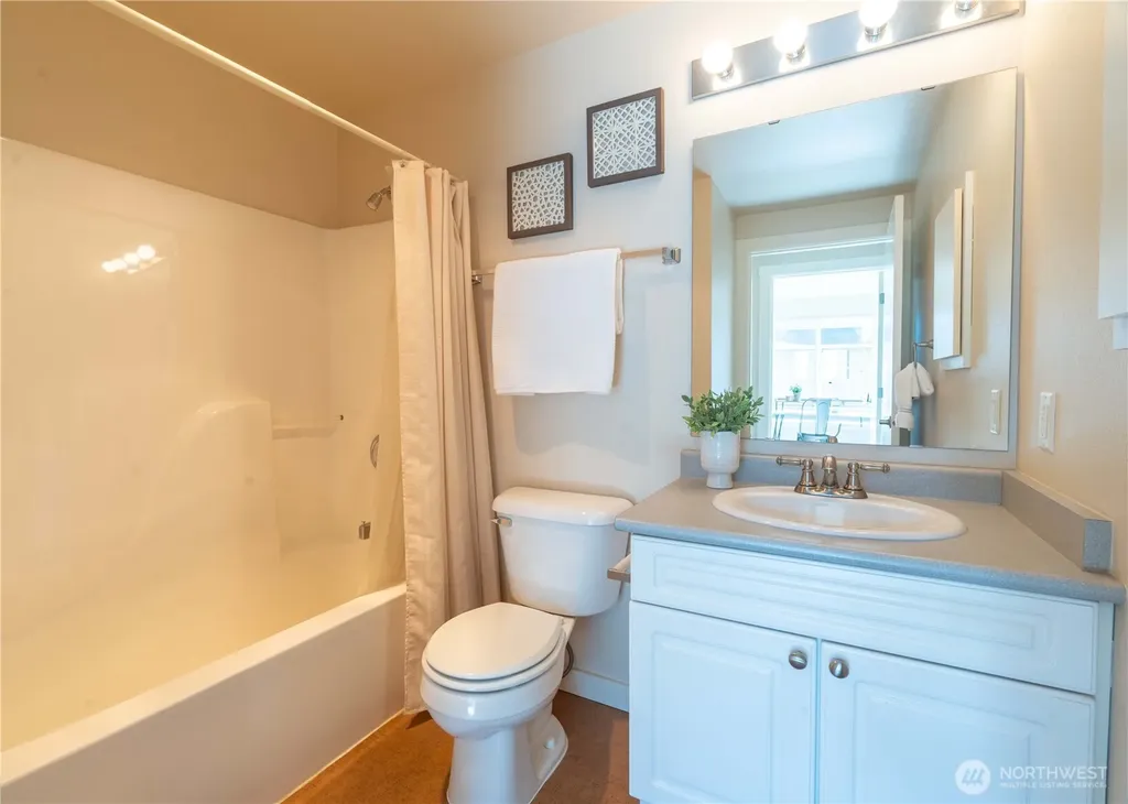 10744 Greenwood Avenue N Seattle WA 98133