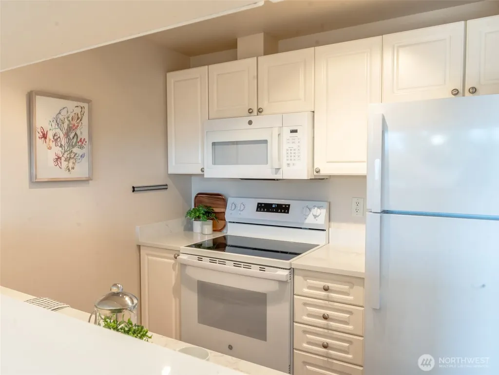 10744 Greenwood Avenue N Seattle WA 98133