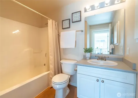 10744 Greenwood Avenue N Seattle WA 98133