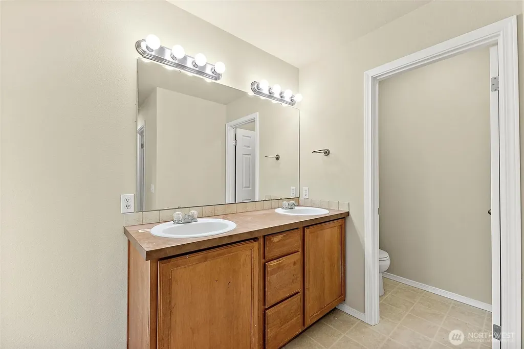 12823 166th Street Ct E Puyallup WA 98374