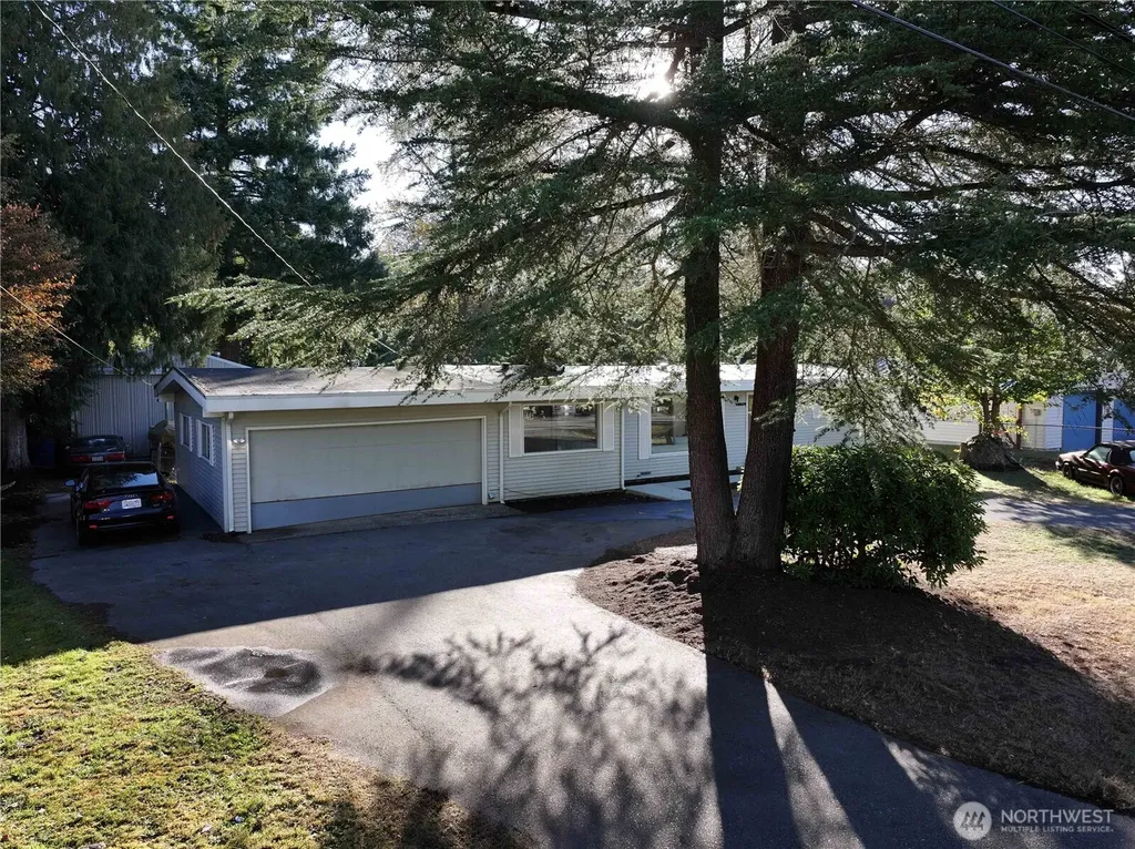 14024 169th Avenue SE Renton WA 98059