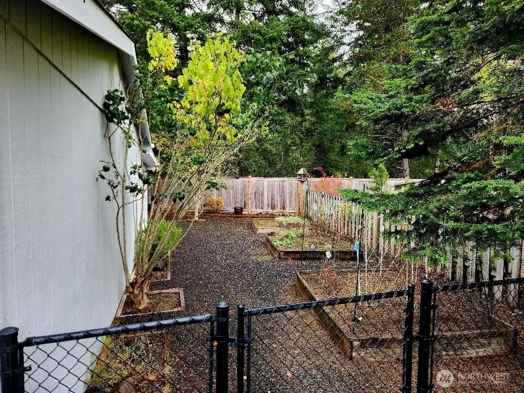 19 Christmas Tree Lane Shelton WA 98584