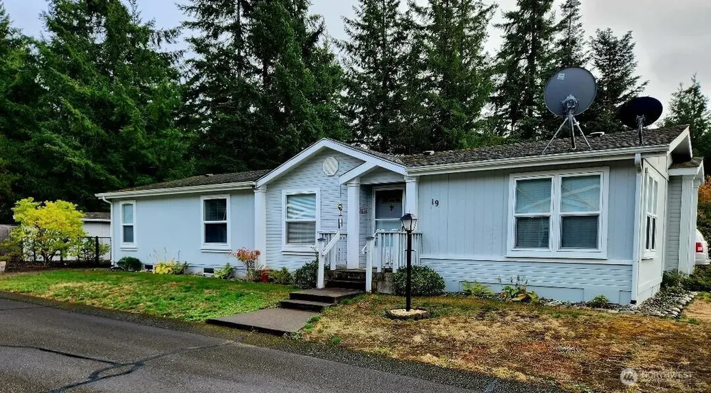 19 Christmas Tree Lane Shelton WA 98584