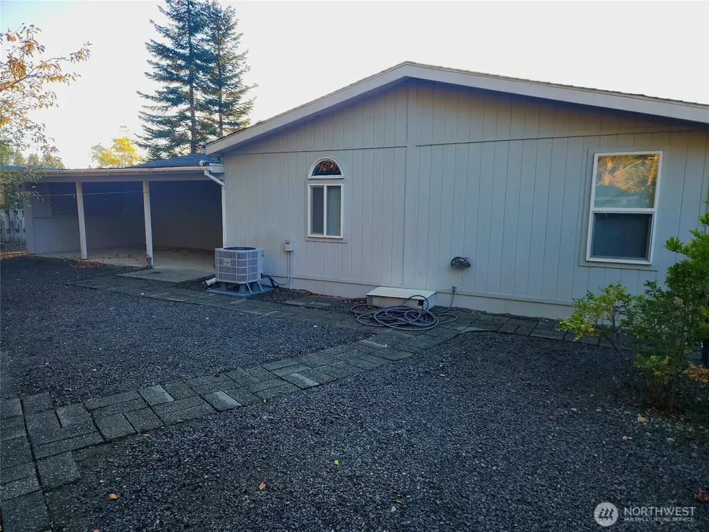 19 Christmas Tree Lane Shelton WA 98584