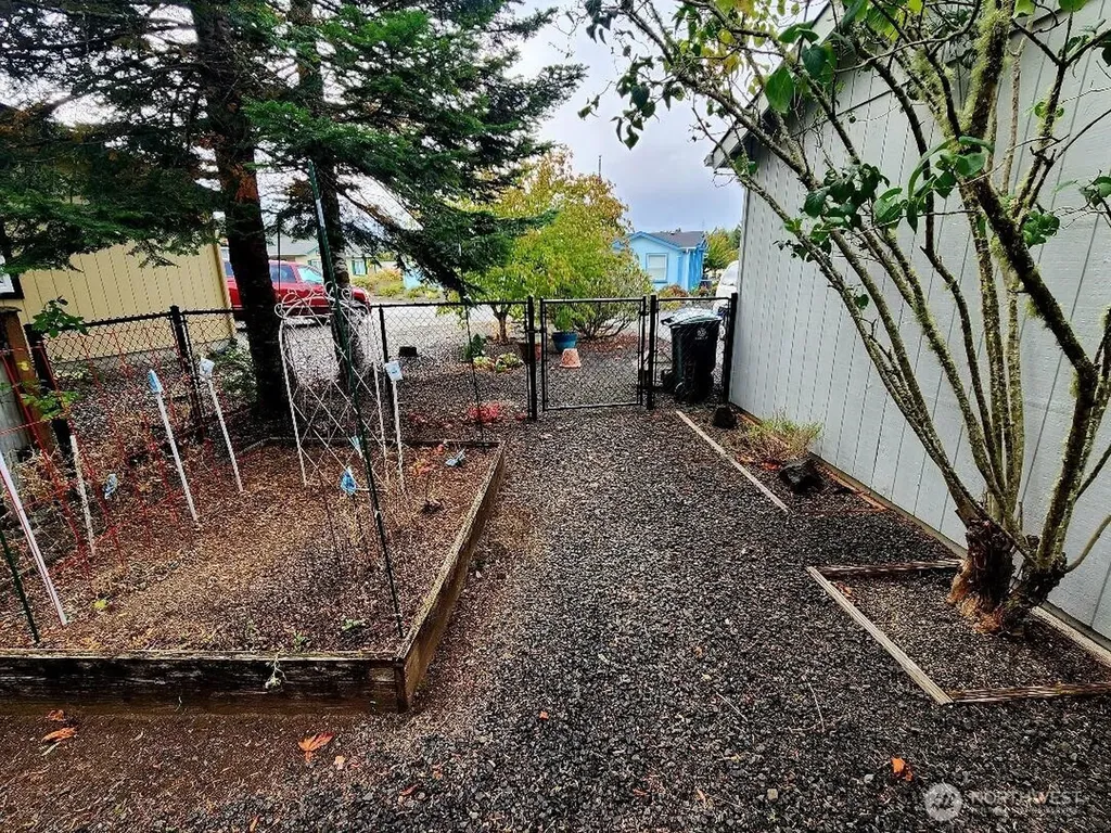 19 Christmas Tree Lane Shelton WA 98584