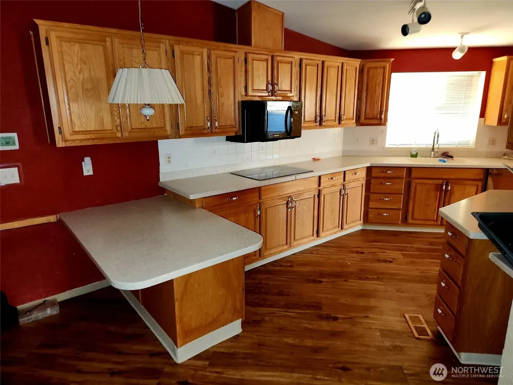 19 Christmas Tree Lane Shelton WA 98584