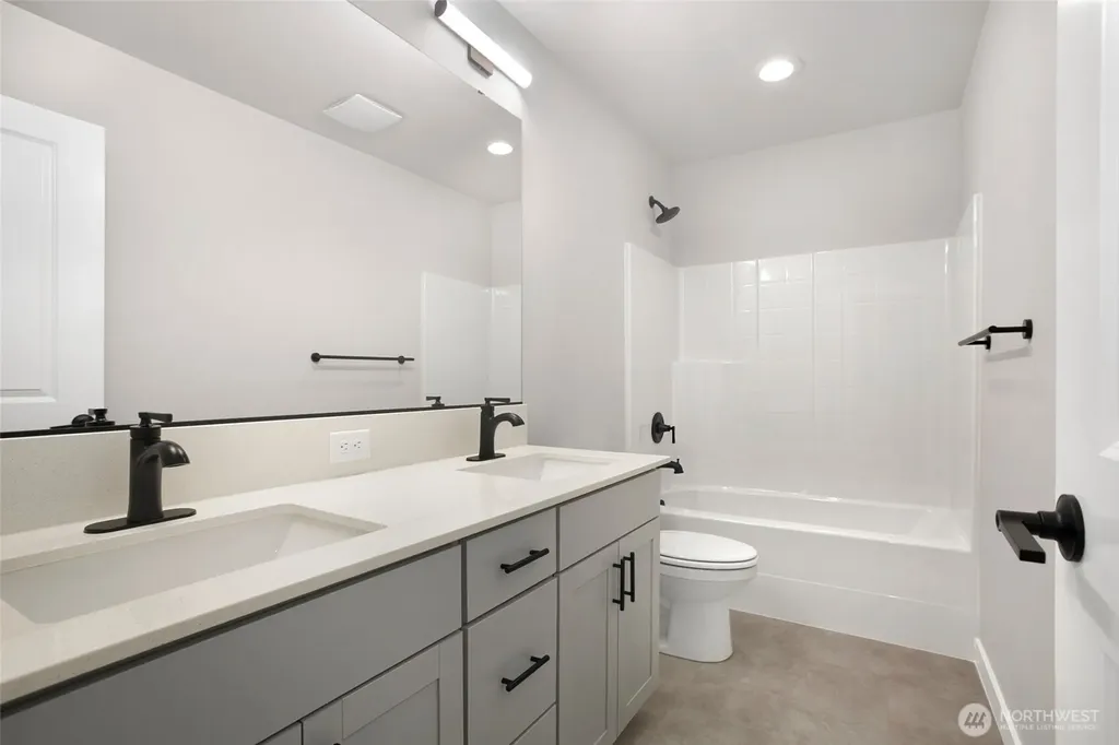13325 SE 238th Place Kent WA 98042
