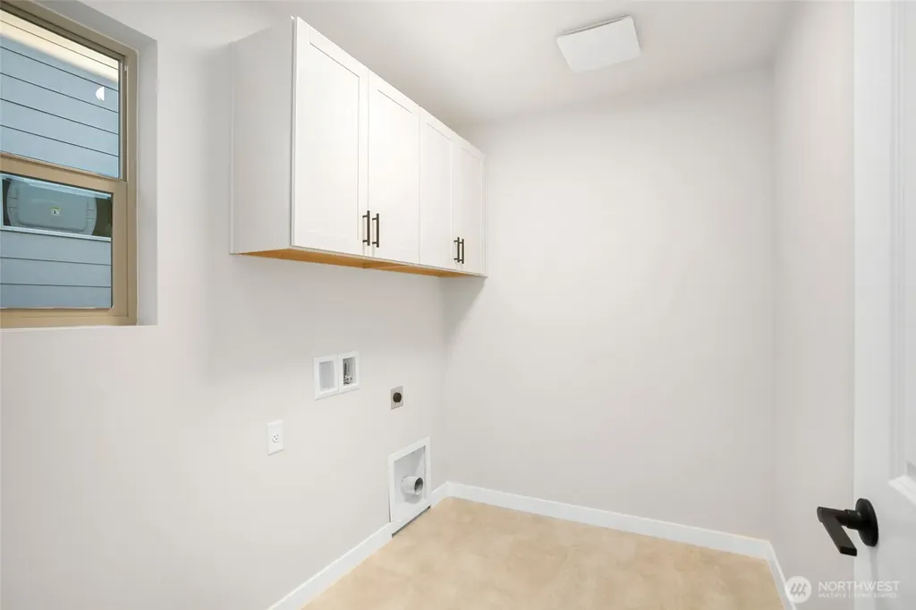13325 SE 238th Place Kent WA 98042