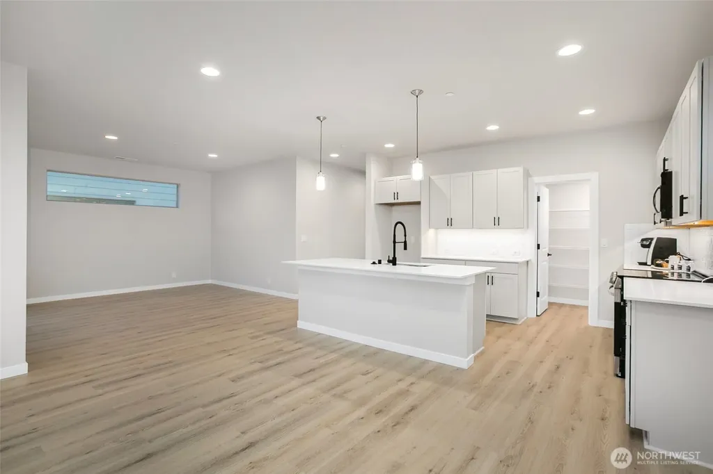 13325 SE 238th Place Kent WA 98042