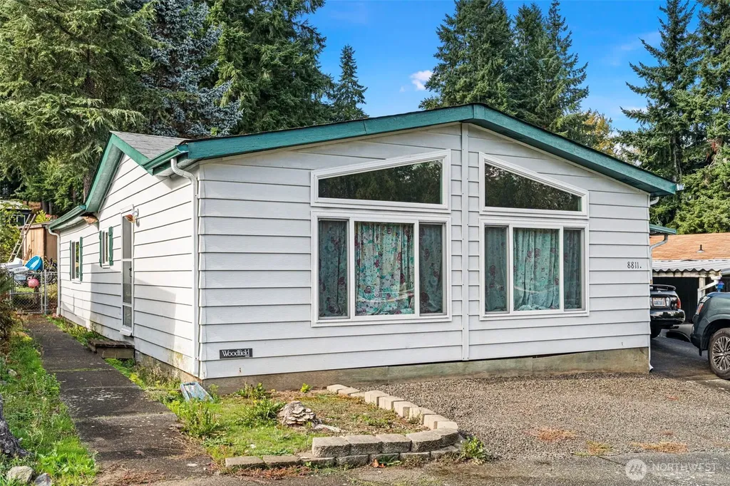 8811 Overlook Circle NE Bremerton WA 98311