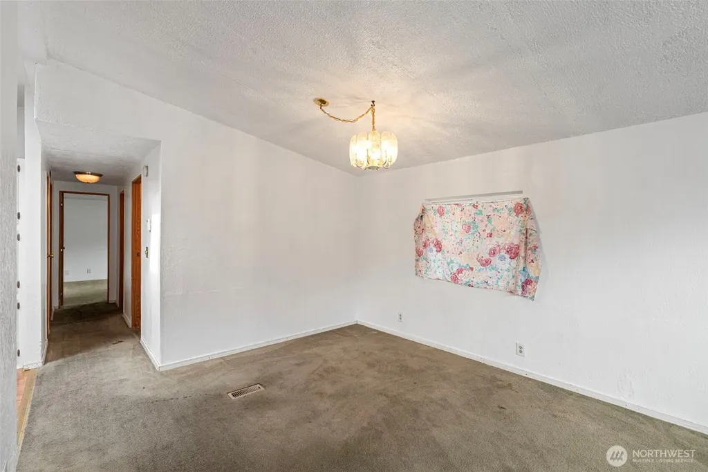 8811 Overlook Circle NE Bremerton WA 98311