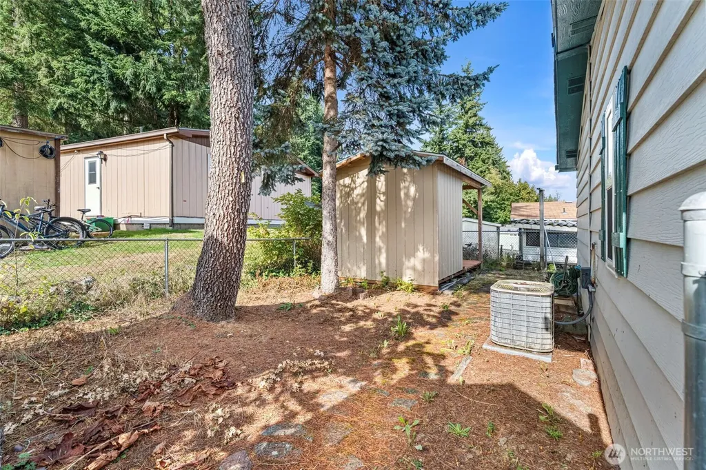 8811 Overlook Circle NE Bremerton WA 98311