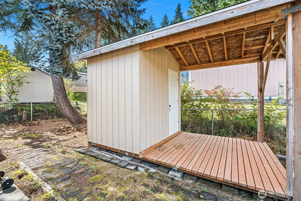 8811 Overlook Circle NE Bremerton WA 98311
