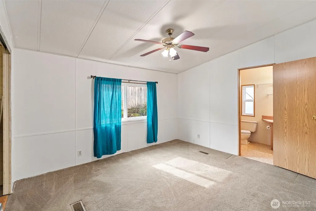 8811 Overlook Circle NE Bremerton WA 98311