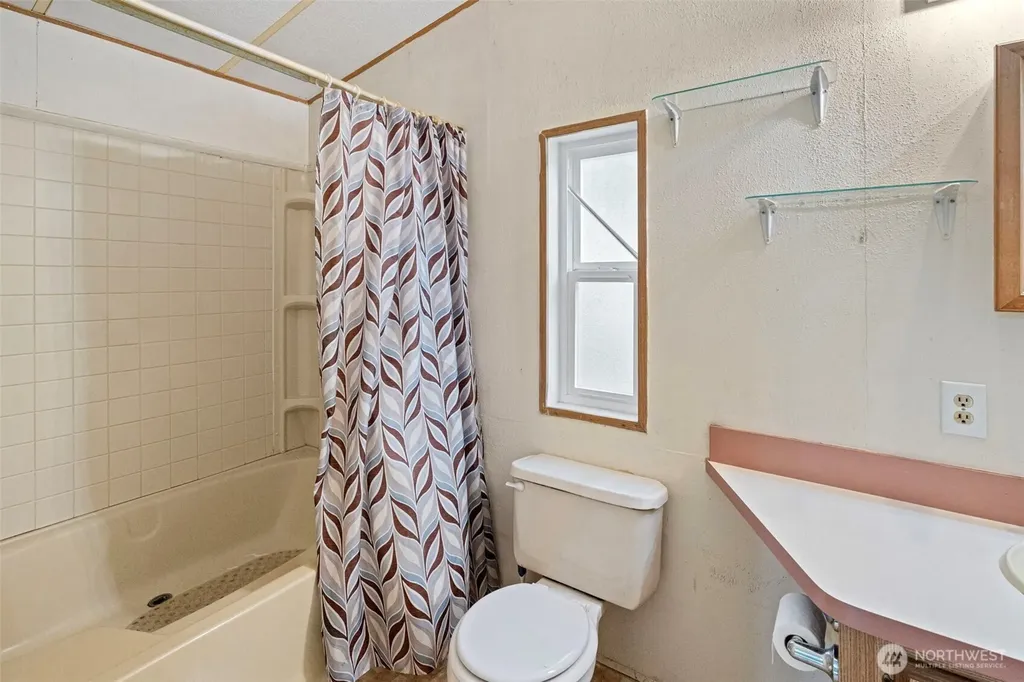 8811 Overlook Circle NE Bremerton WA 98311