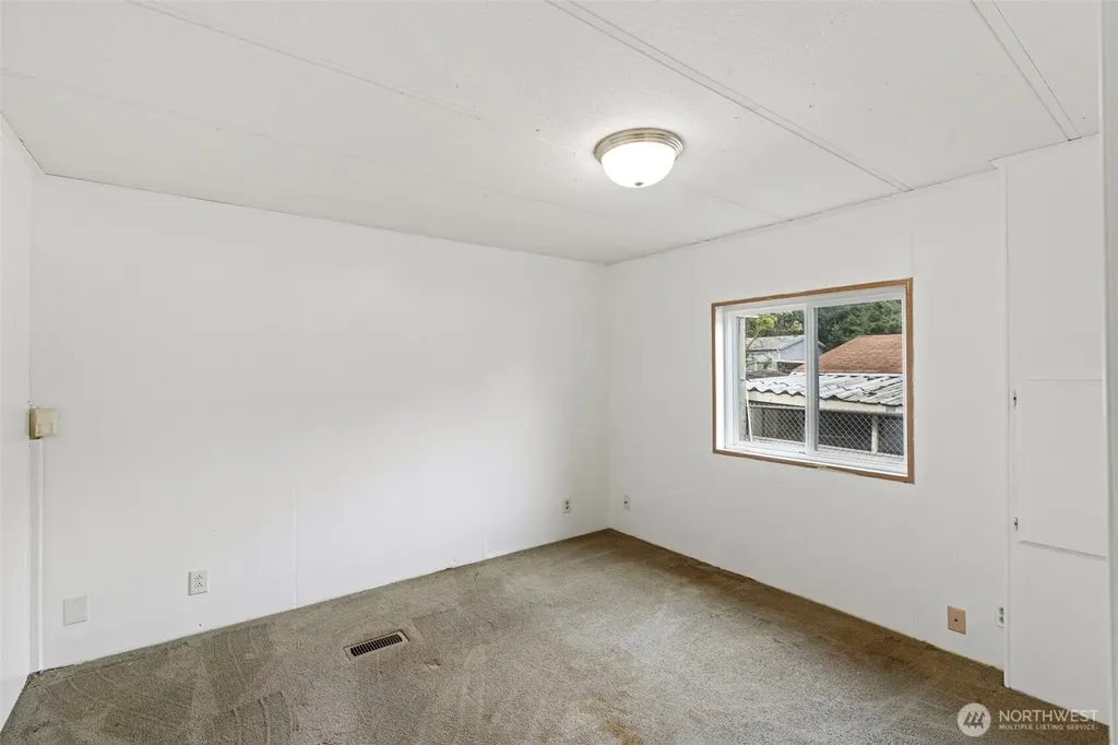 8811 Overlook Circle NE Bremerton WA 98311
