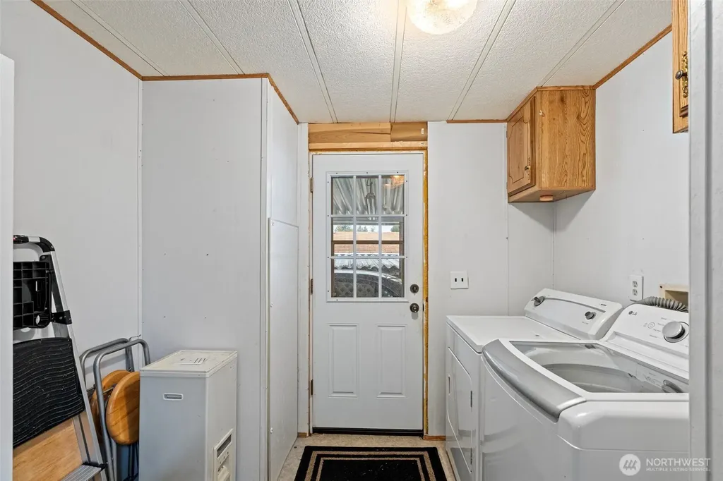 8811 Overlook Circle NE Bremerton WA 98311