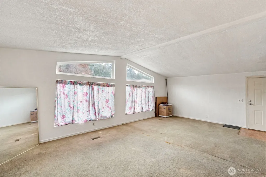 8811 Overlook Circle NE Bremerton WA 98311