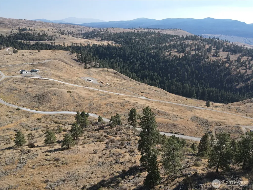 19 Meadowlark Road Oroville WA 98844
