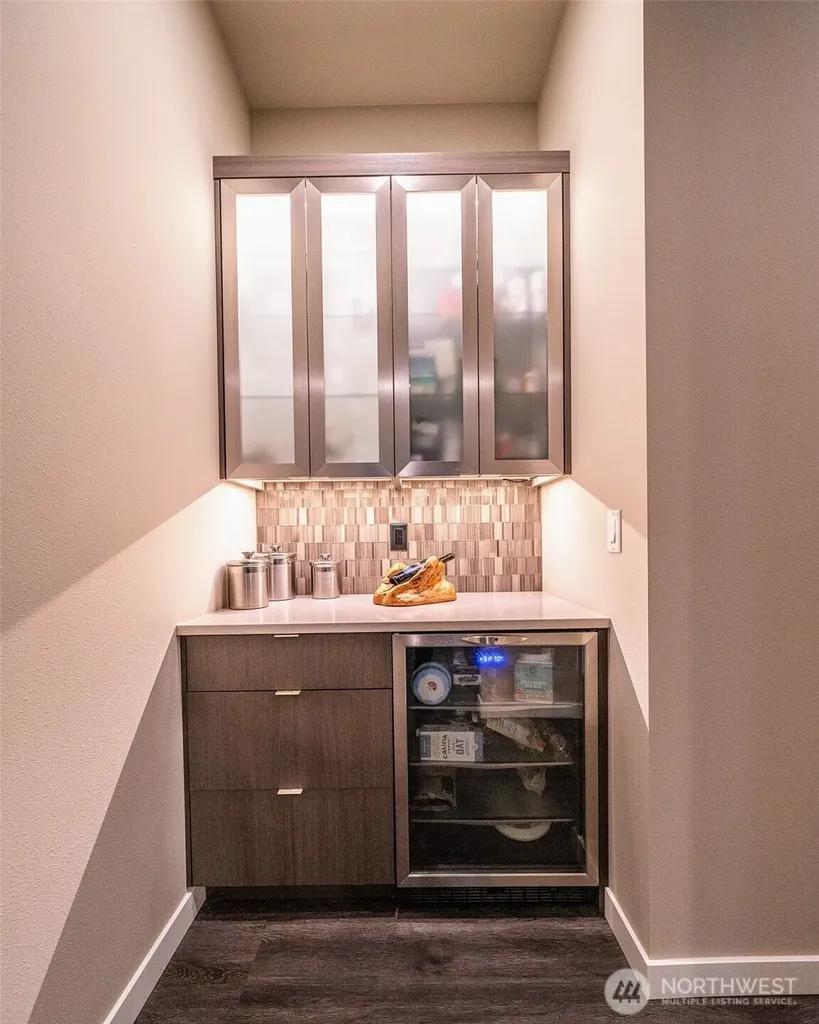 5469 Wood Duck Loop Blaine WA 98230