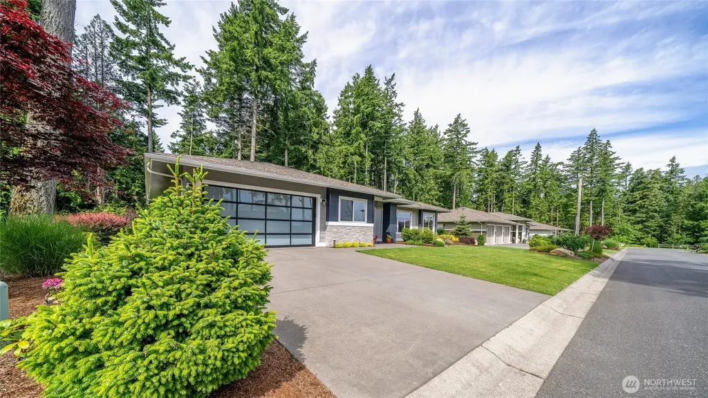 5469 Wood Duck Loop Blaine WA 98230